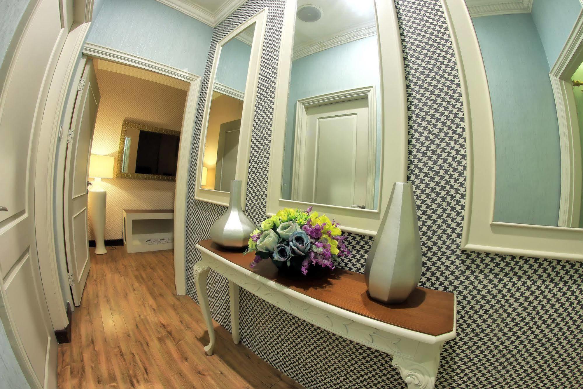 Hotel Capital O 1128 Imara Palembang