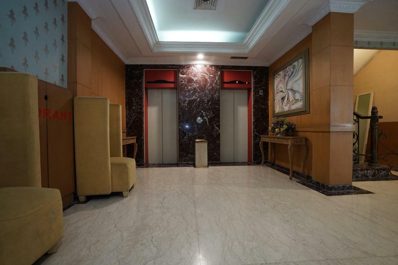 Capital O 1128 Imara Hotel 2*